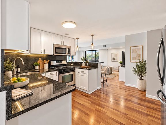3rd image of 700 1st St APT 7W