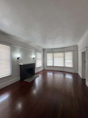 423 E Rose St #421 Photo 1