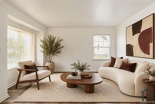 4 bed, 1298 sqft, $1,900 — Photo 1