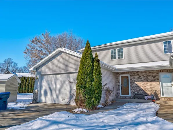 203 Cody Cir, Marshall, WI 53559
