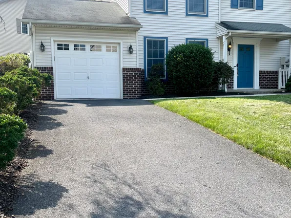 2 Lenox Ct, Mechanicsburg, PA 17050