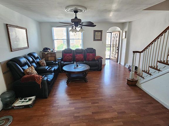 3rd image of 6621 Oakland St