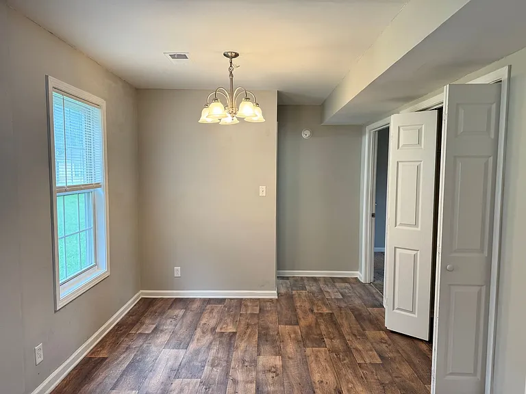 1005 Shadow Ridge Ave — Photo 8