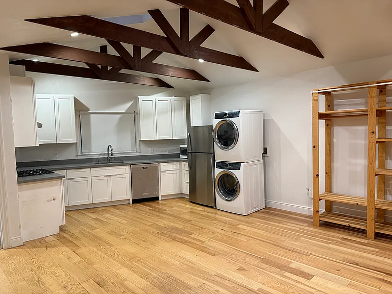 45 Grand Blvd #B — Photo 9