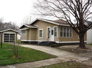 504 1st St, Rolfe, IA 50581