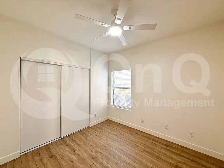 1813 S 123rd Dr — Photo 13