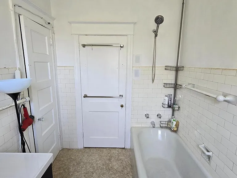 7800 Verree Rd #2 — Photo 8
