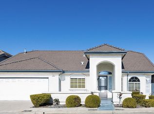 918 E Green Acres Dr, Fresno, CA