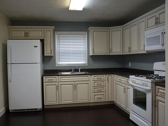 4th image of 739 W Paxton Ave
