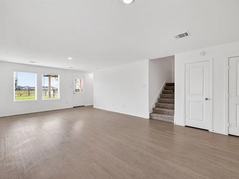 27703 Seascape Village Dr — Photo 2