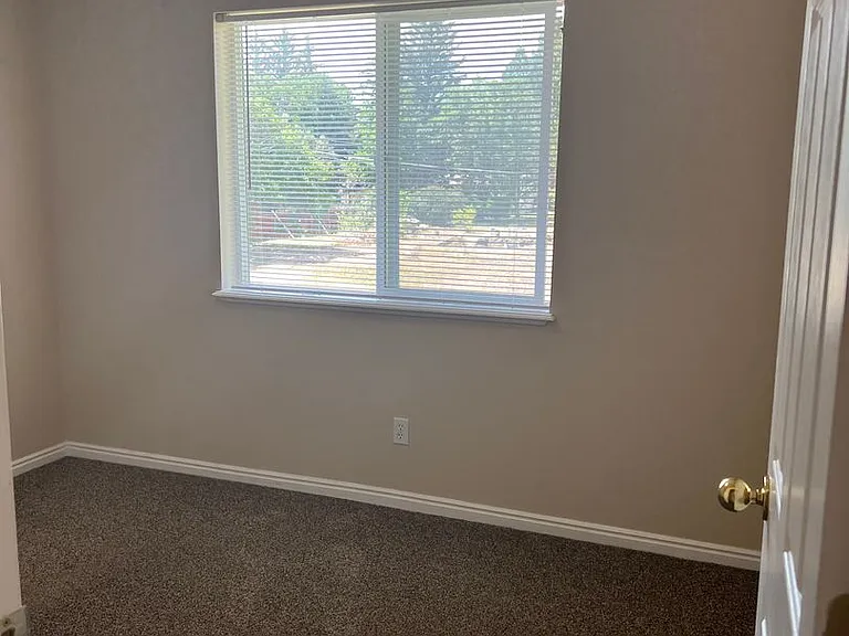 264 N 3 E #702 — Photo 13