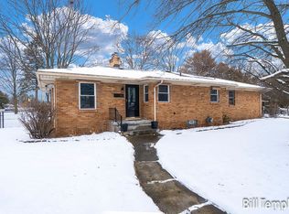 901 Northwood St NE, Grand Rapids, MI 49505