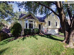 1158 E Yesteryear St, Olathe, KS 66061