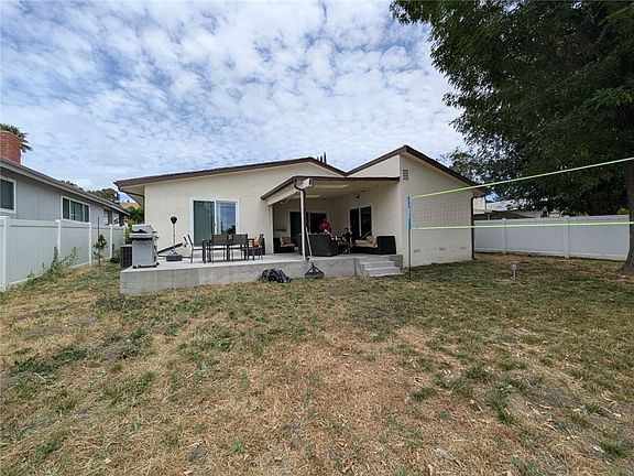 3rd image of 4741 Don Pio Dr