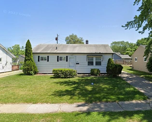 1st image of 3614 Whitcomb Ave