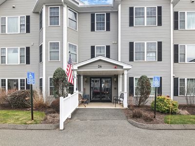 26 Green Leaves Dr UNIT 619, Amherst, MA, 01002