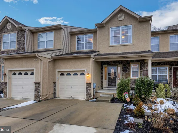 41 Glacier Dr, Berlin, NJ 08009