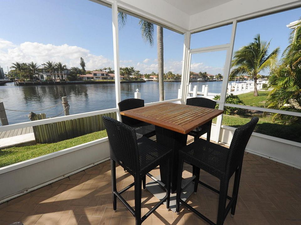 Screened Patio
