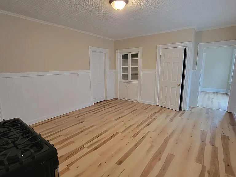 414 Cedar St — Photo 8