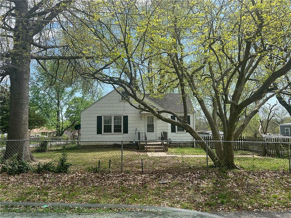 1st image of 5601 Farrow Ave