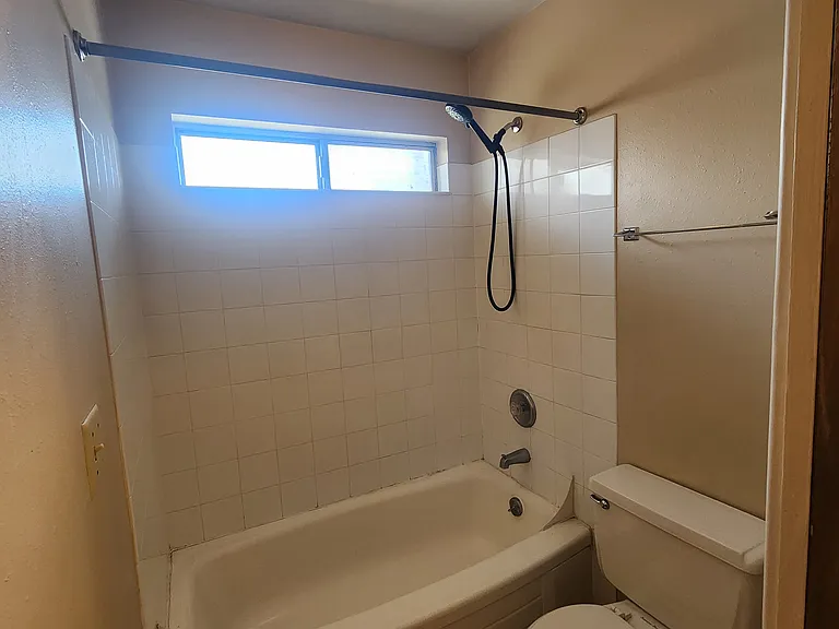 535 NE Maiden Ln #315 — Photo 10