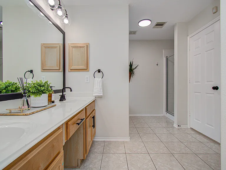 7211 Crescent Mills Dr — Photo 23