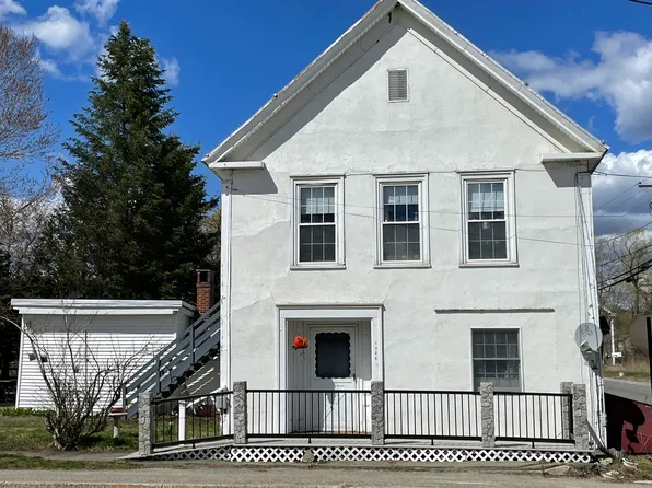 1326 Main St #3, Wilton, ME 04294