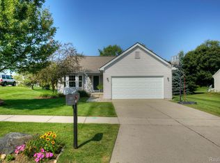 214 Chestnut Way, Linden, MI 48451