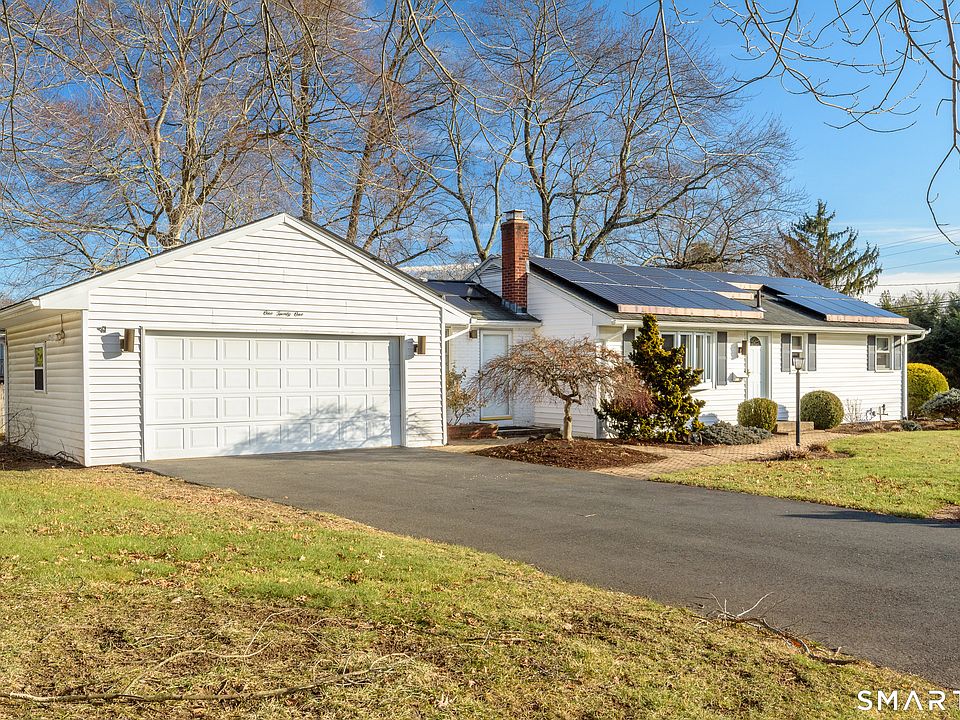 1st image of 121 Margery Drive