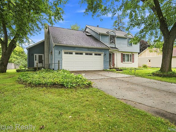 5th image of 8484 Wesley Dr
