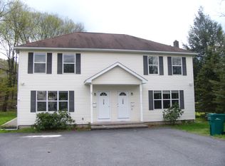 106 Dominic Cir, Stroudsburg, PA 18360