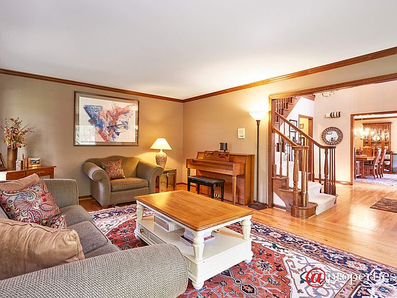 Living Room / Dining Room