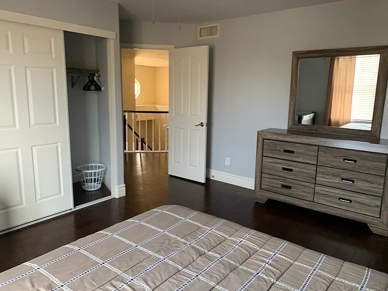 548 W Mendoza Ave — Photo 27