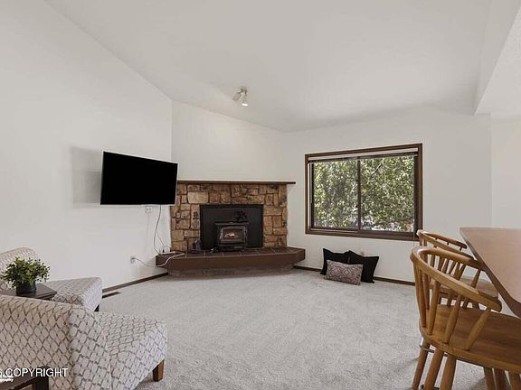 3rd image of 4203 Resurrection Dr