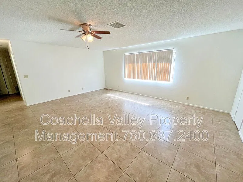 3 bed, 2.0 bath, 1176 sqft, $1,995 — Photo 2