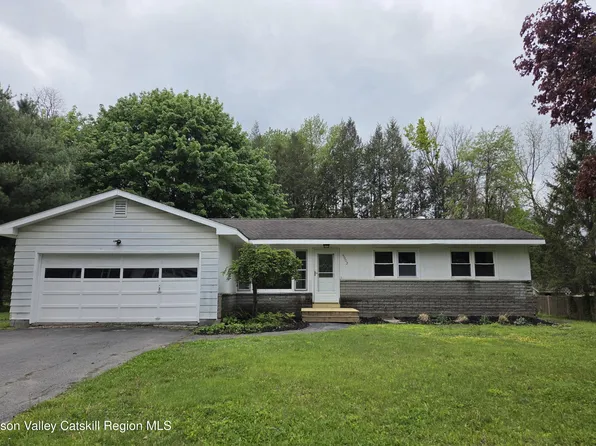 6002 Marion Boulevard, Valatie, NY 12184