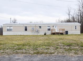 140 Whitaker Cir, Red Boiling Springs, TN 37150