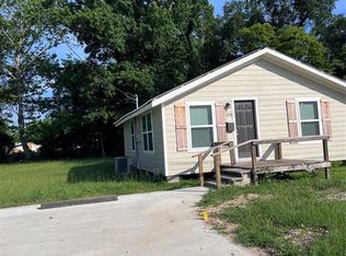 226 S San Jacinto Ave, Cleveland, TX 77327