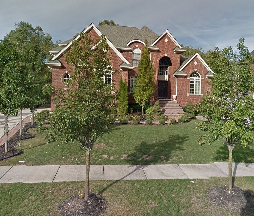 1st image of 5554 Hampshire Dr