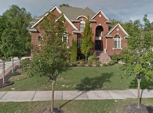 5554 Hampshire Dr, West Bloomfield, MI