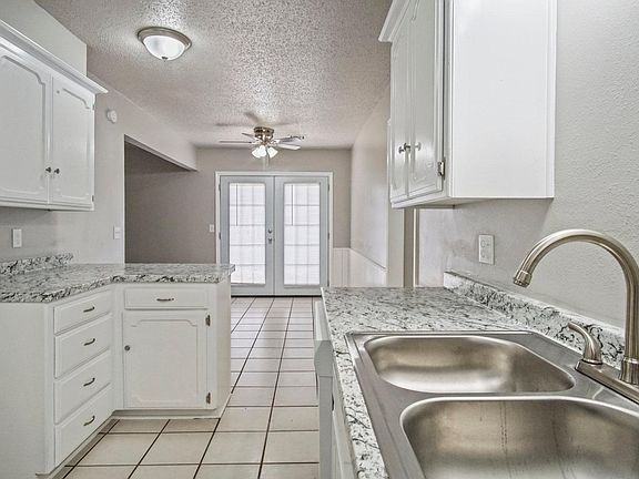 4th image of 7224 NW 5th St