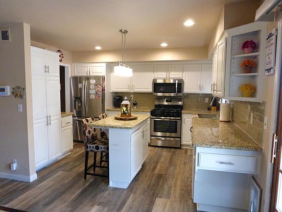 3rd image of 1223 Owens Ave