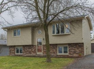 10460 Palm St NW, Coon Rapids, MN 55433