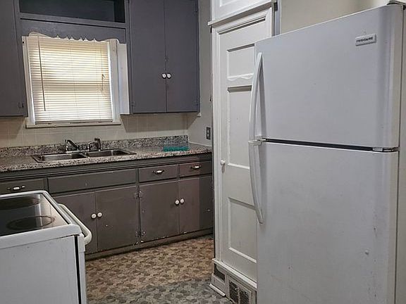 3rd image of 6328 Indiana Ave