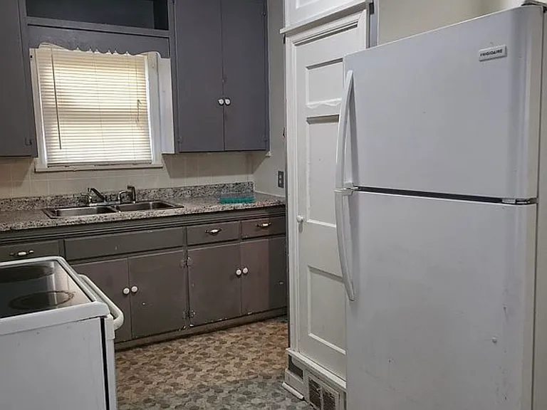 6328 Indiana Ave — Photo 3