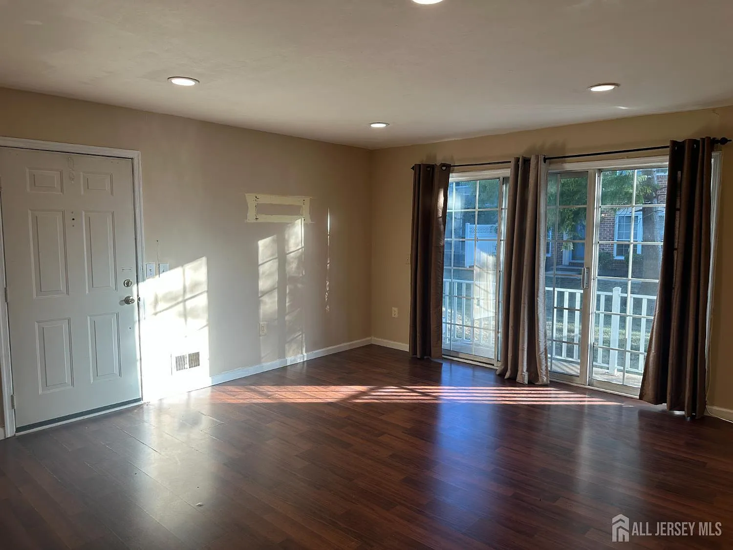 480 Witney Ct photo 1