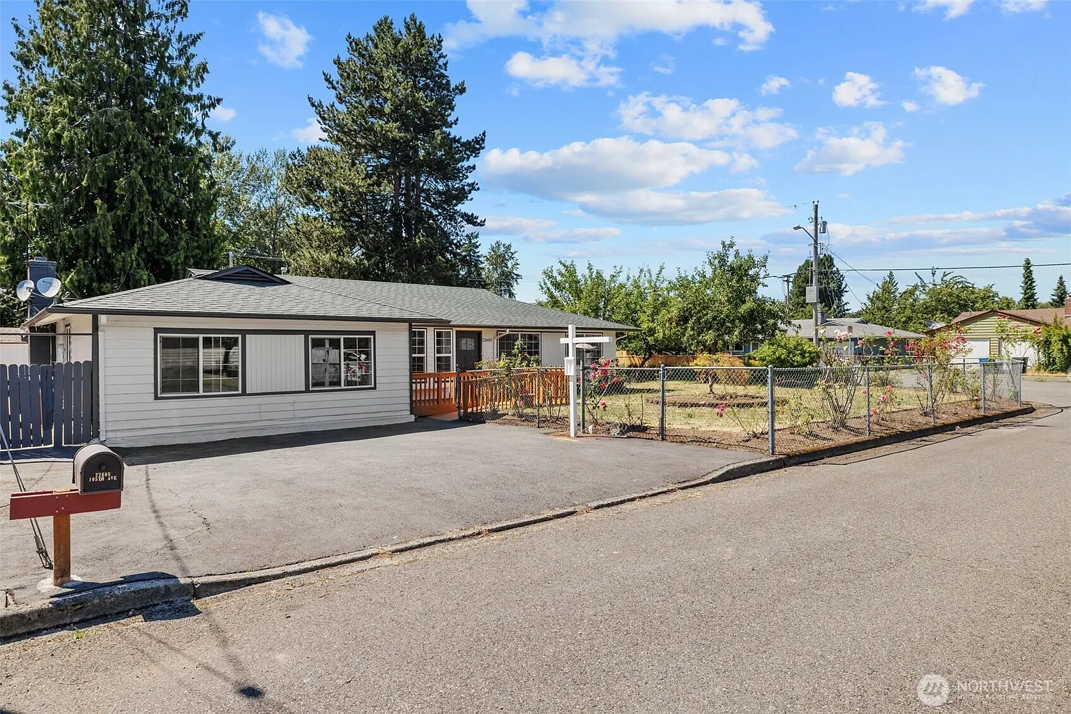 22605 105th Avenue SE photo 1