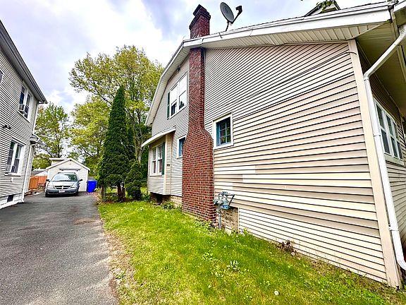 3rd image of 107 Dorset St