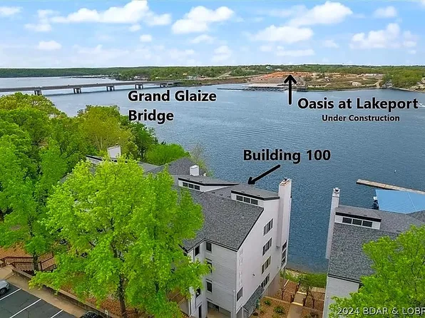 4897 Bridgepointe Dr Unit 132, Osage Beach, MO 65065