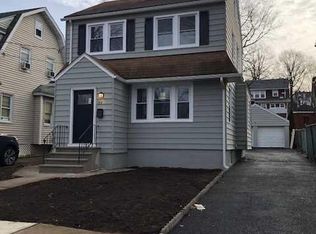 39 7th St, Ridgefield Park, NJ 07660